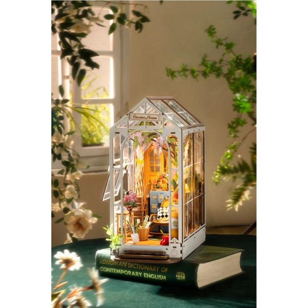 DIY Book Nook Kit: Garden House