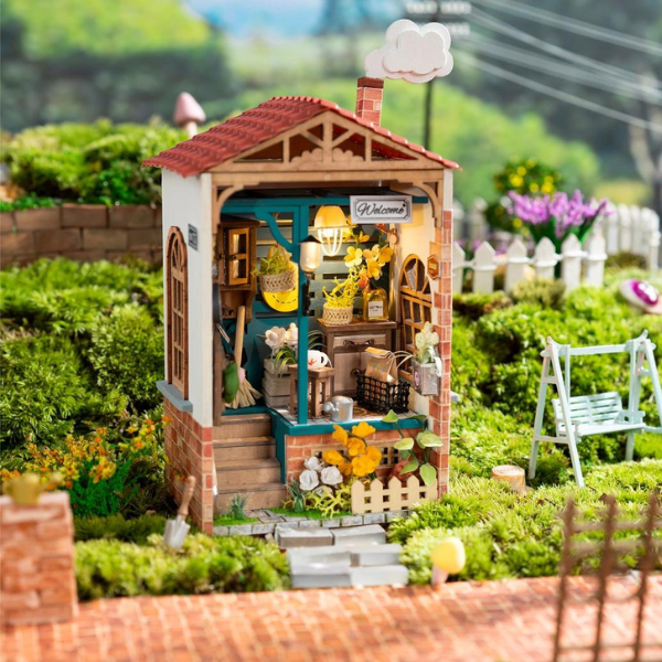 DIY Miniature House Kit: Dream Yard