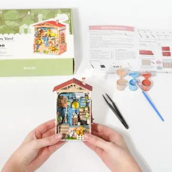 DIY Miniature House Kit: Dream Yard 2